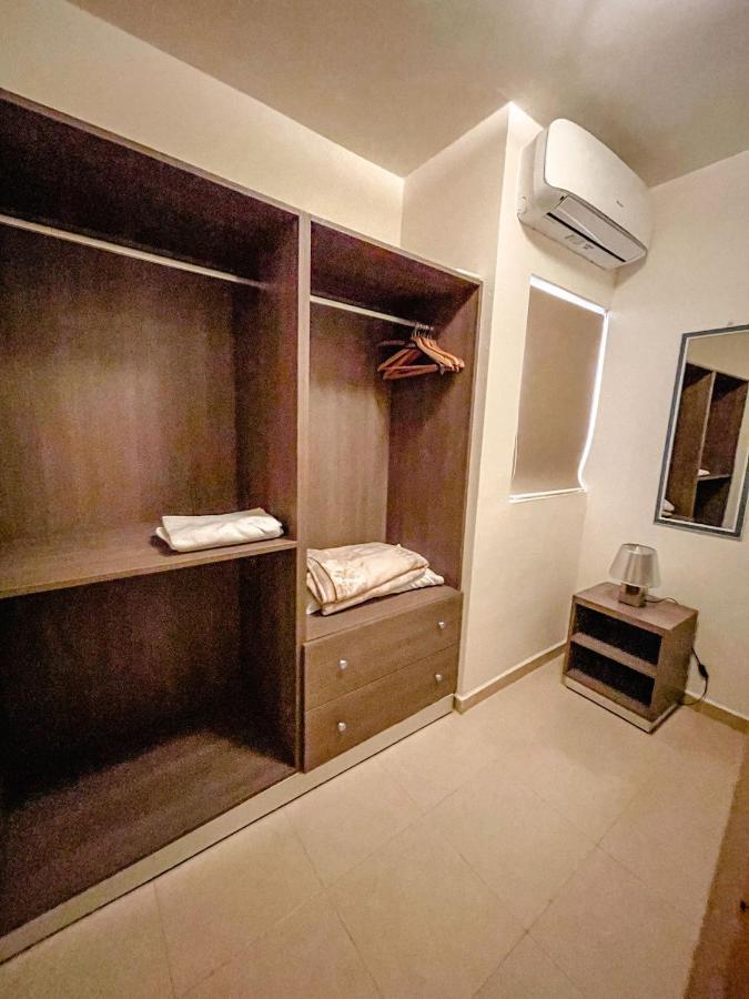 Stresa Court Apartments سانت جوليان المظهر الخارجي الصورة